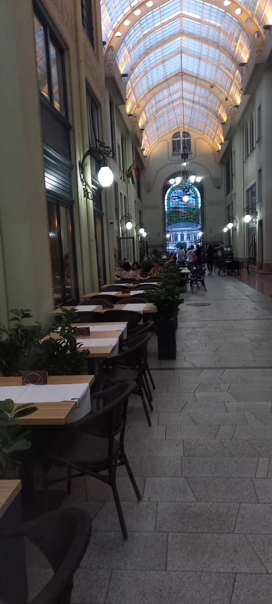 Luna Oradea Eksteriør bilde